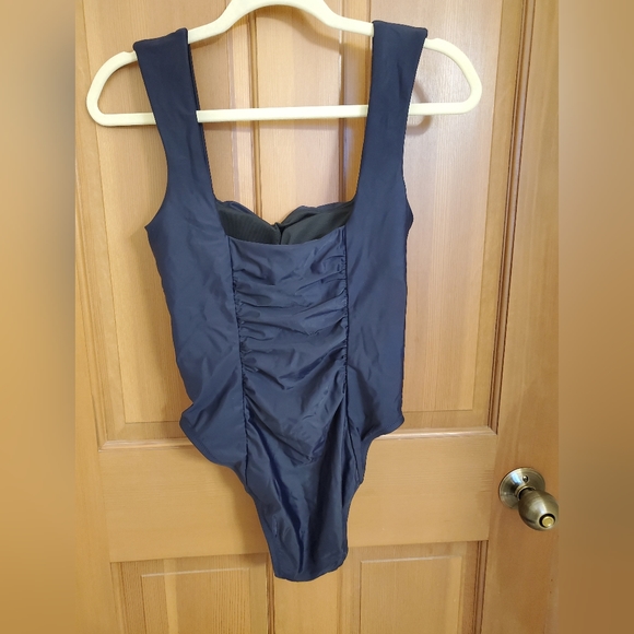 J Crew Ruched Squareneck One Piece in Navy, size 6 - Picture 2 of 3